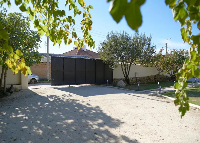 Alma 1910 Villa Starosel